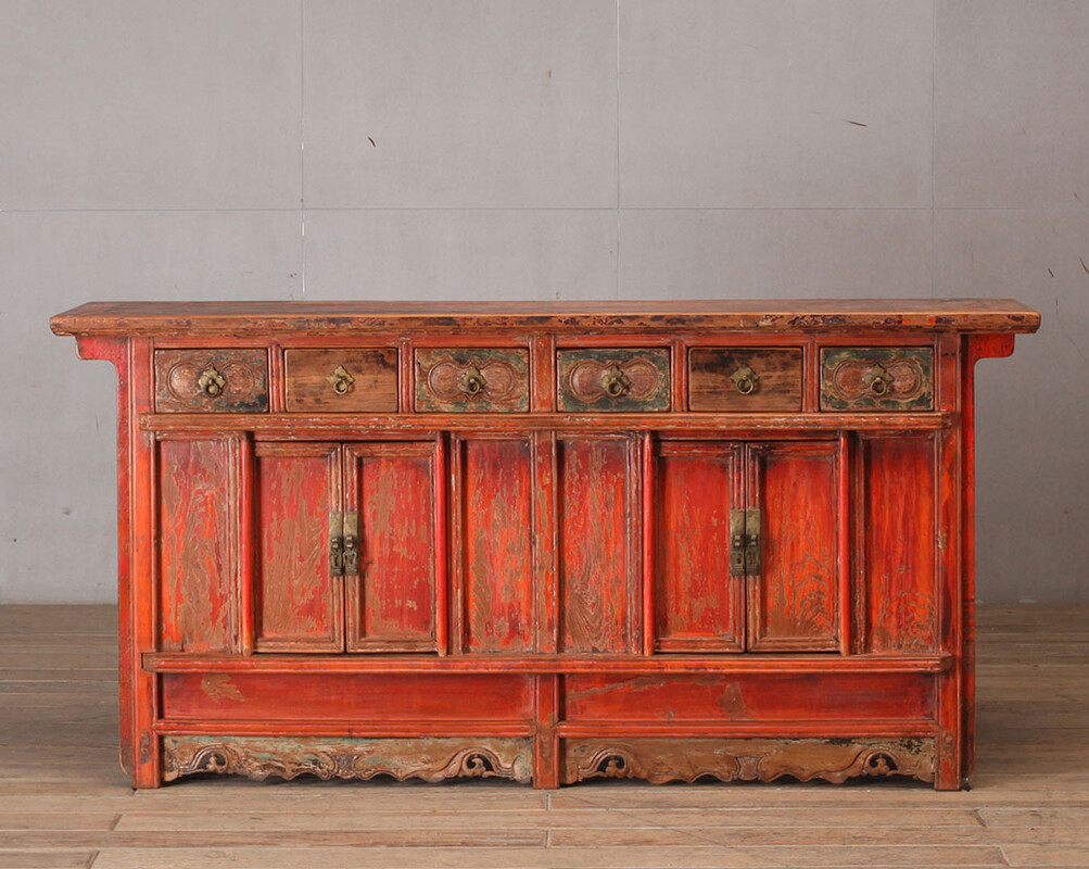 L-487, Unique orange sideboard