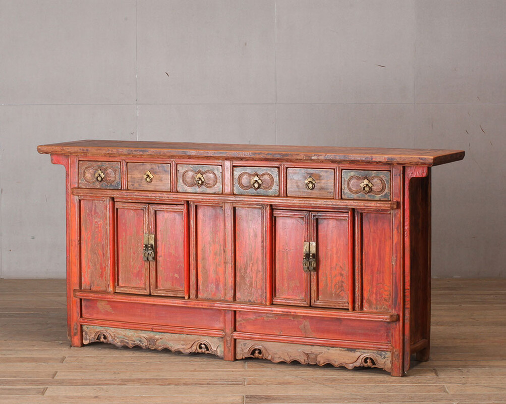 L-487, Unique orange sideboard