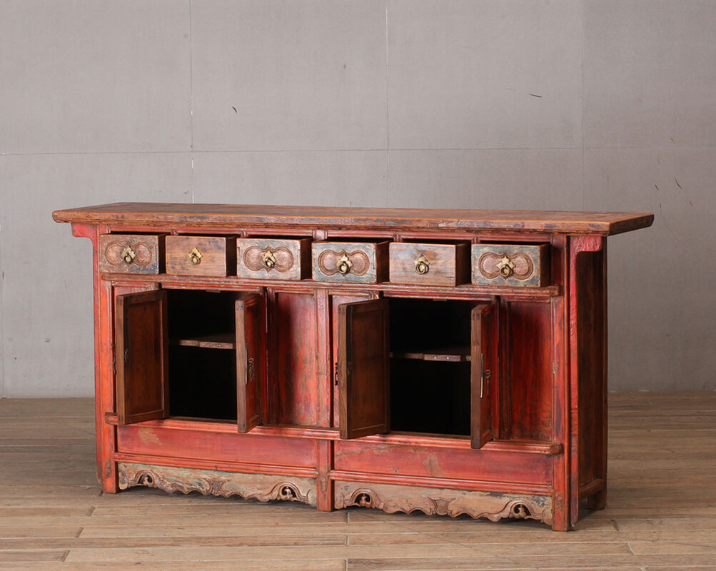 L-487, Unique orange sideboard