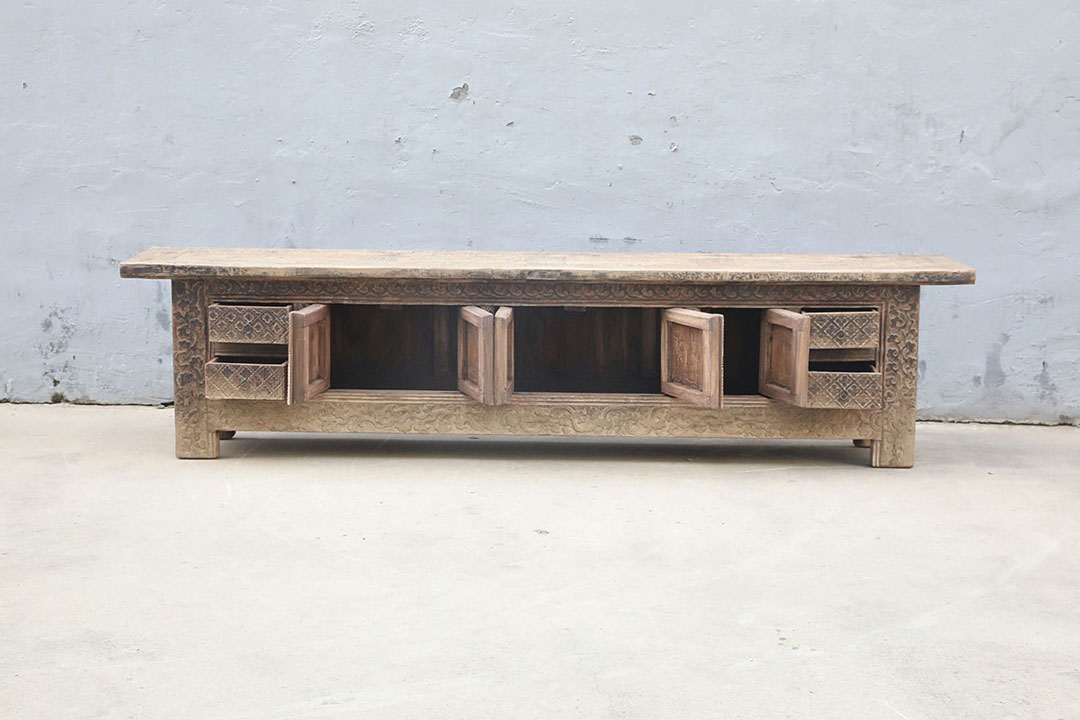 L270, TV cabinet with carving