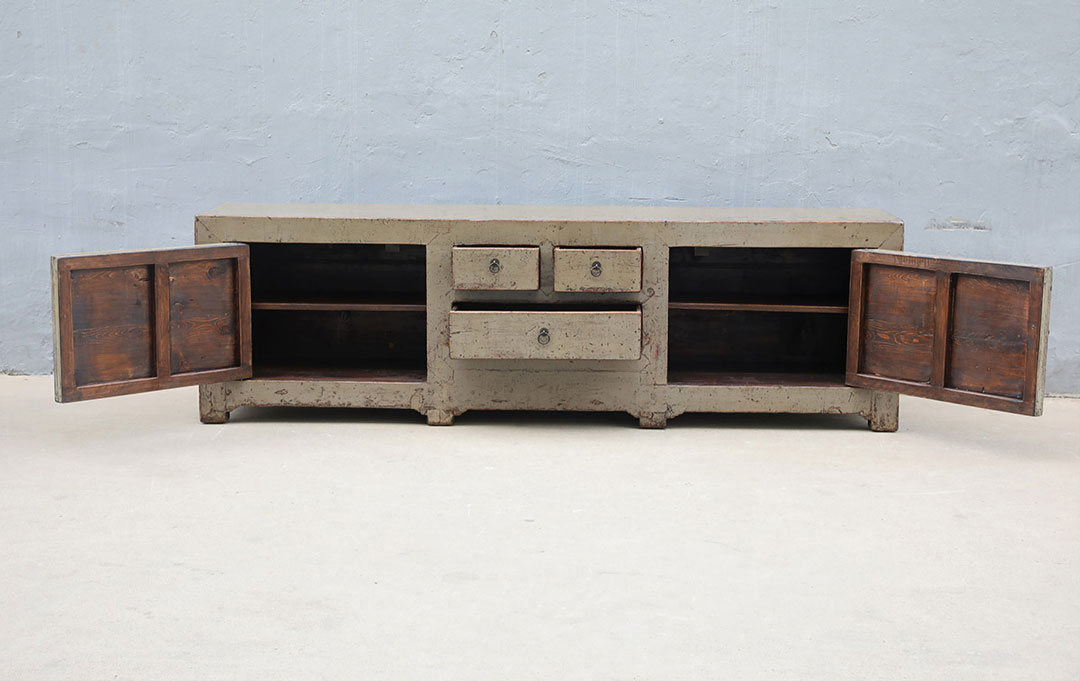 L279, Green tv cabinet