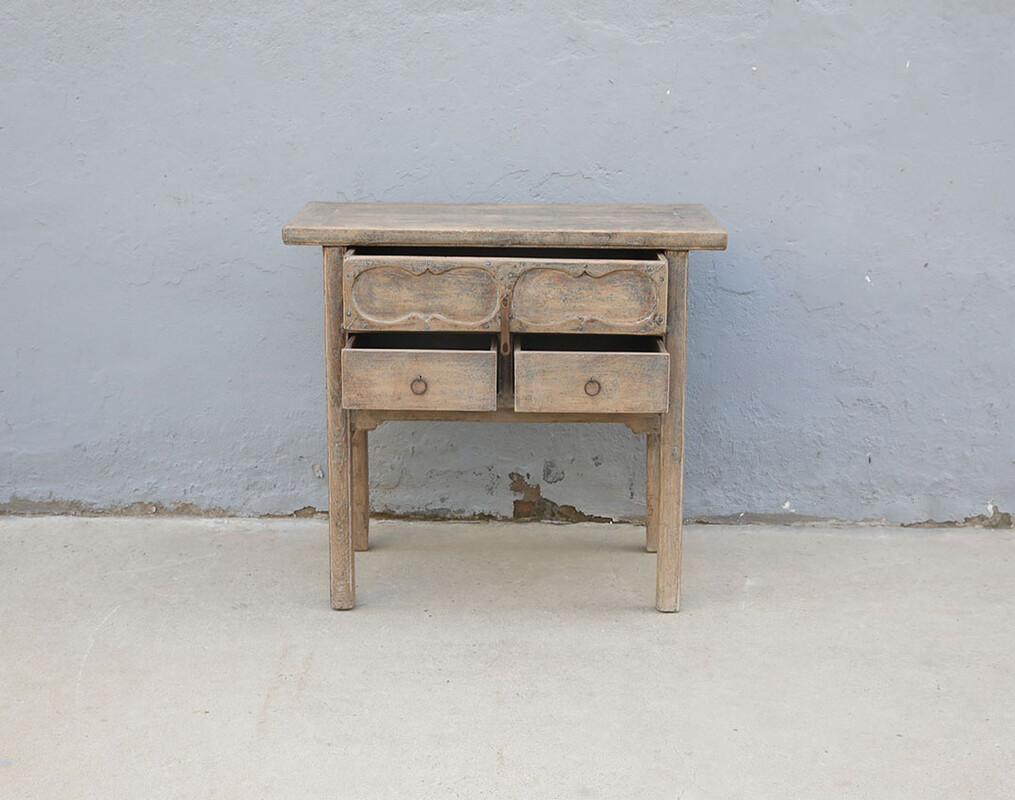 L297, Side table