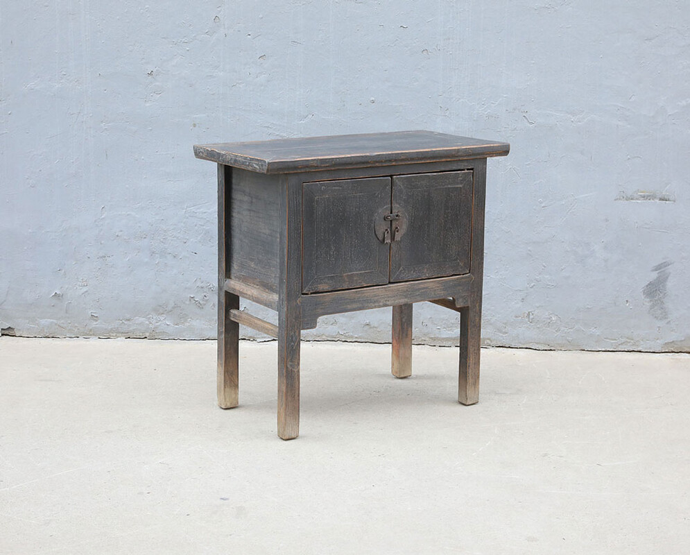 L300, Black side table