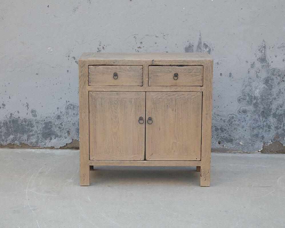 L307, Small wooden cabinet