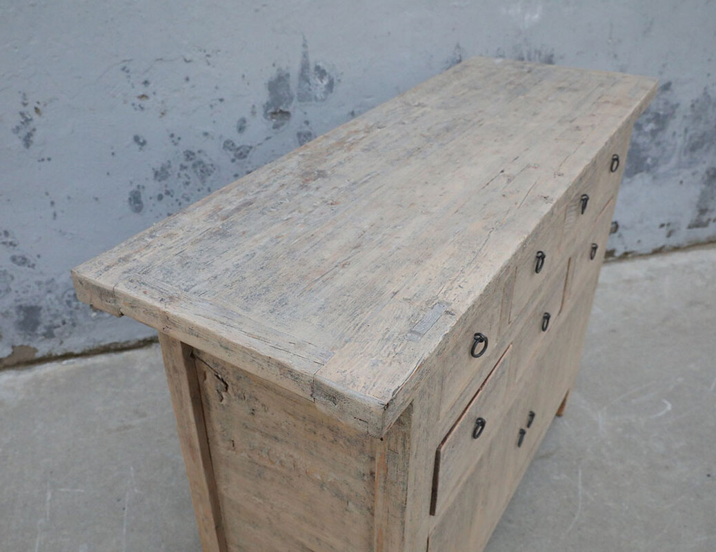 L308, Cabinet with doors and drawers