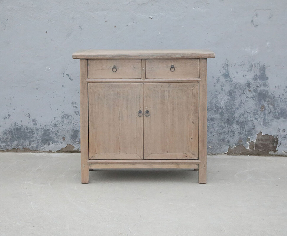 L310, Wooden cabinet with doors and drawers