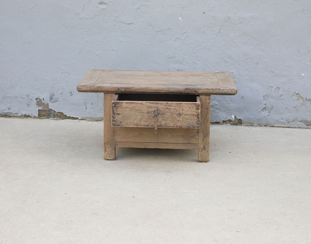 L316, Small wooden sidetable 