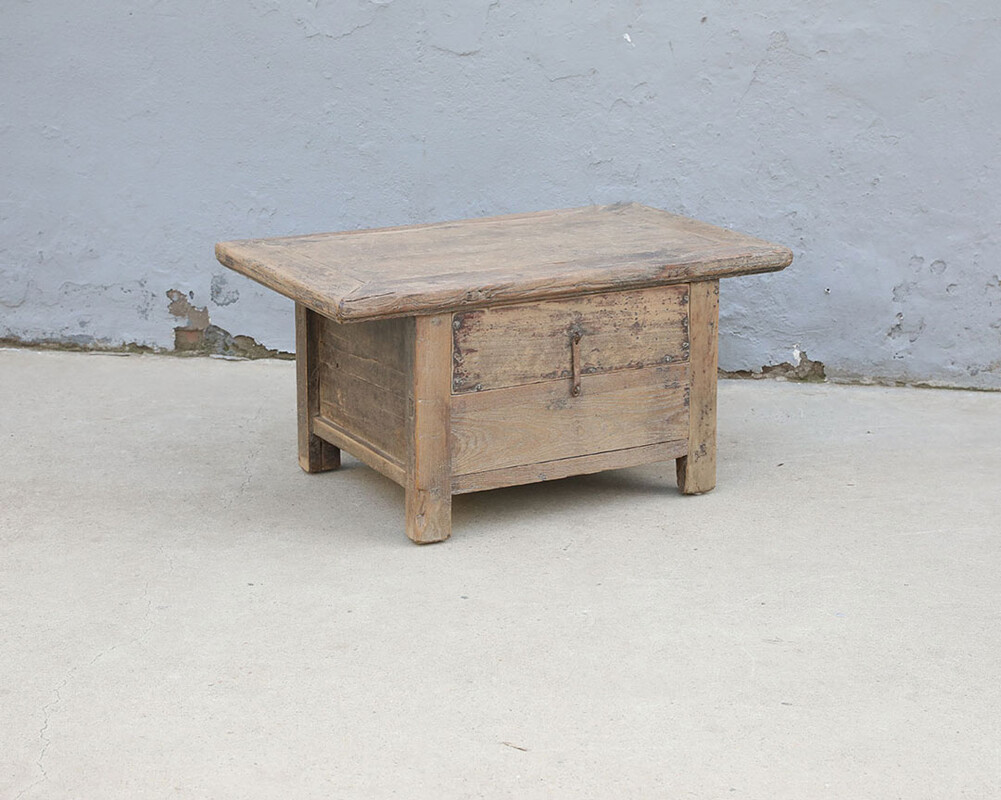 L316, Small wooden sidetable 