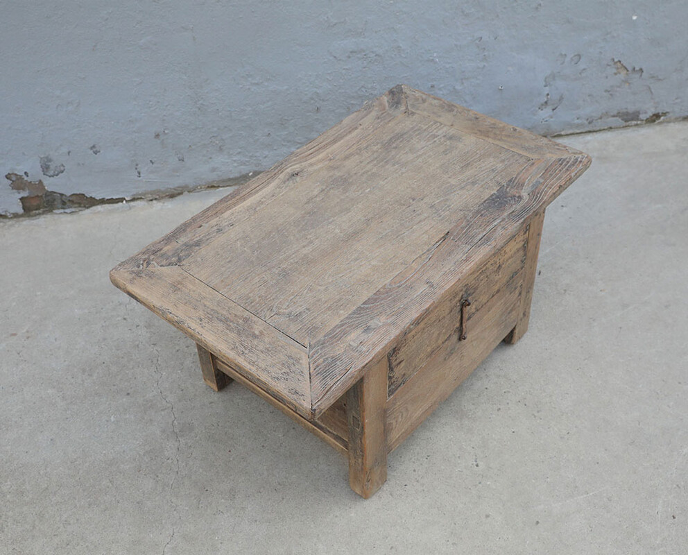 L316, Small wooden sidetable 