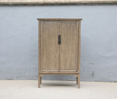 L318, Wooden cabinet