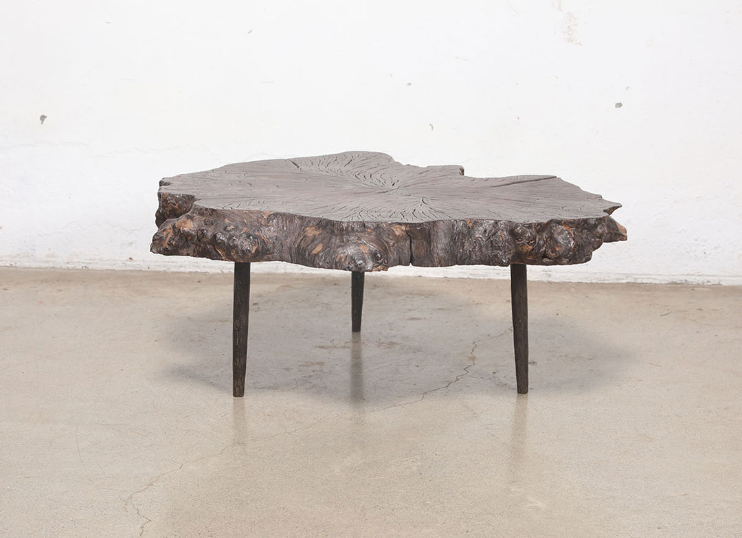 L354, Dark wooden coffee table