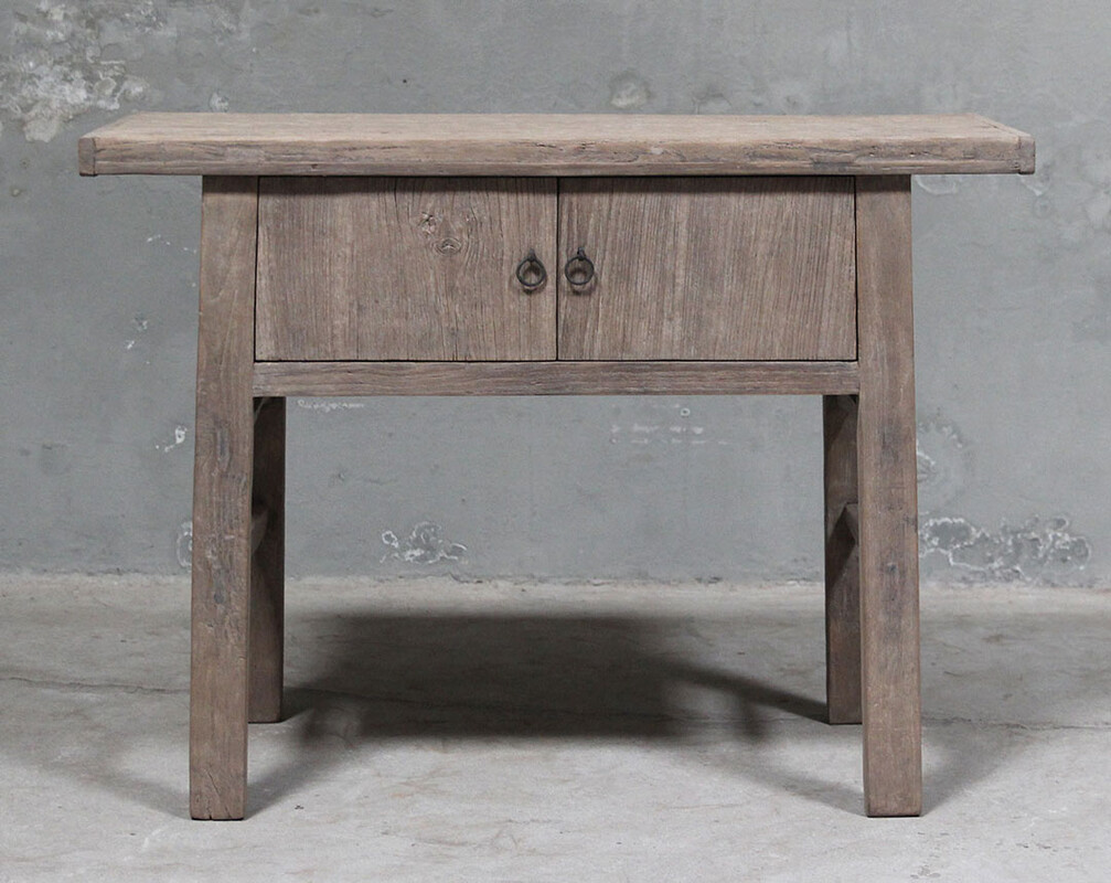L372, Wooden side table 