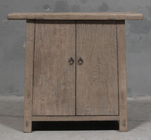 L375, Small wooden dresser 