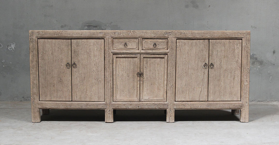 L395, Wooden sideboard