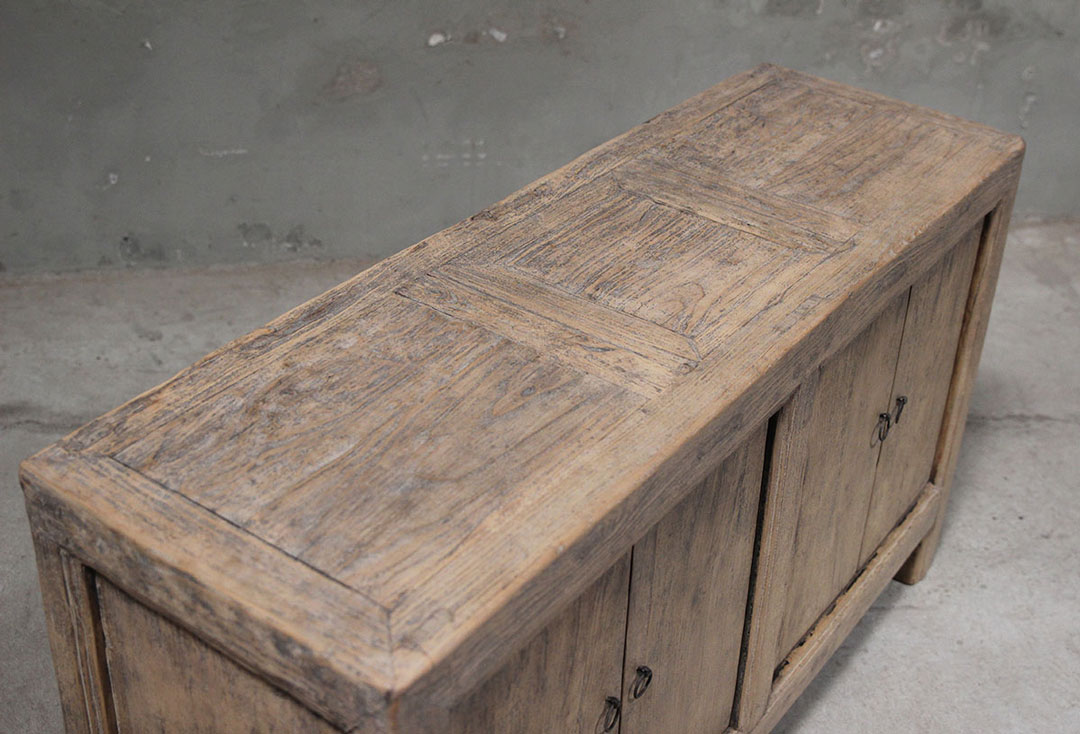 L423, Sideboard with 4 doors 