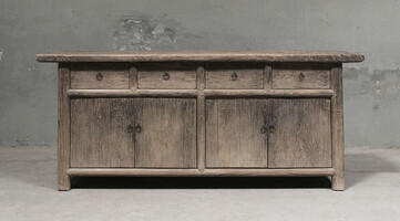 L425, Wooden sideboard