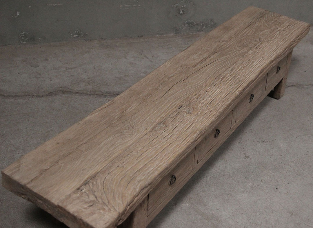 L426, Tv cabinet with 4 drawers