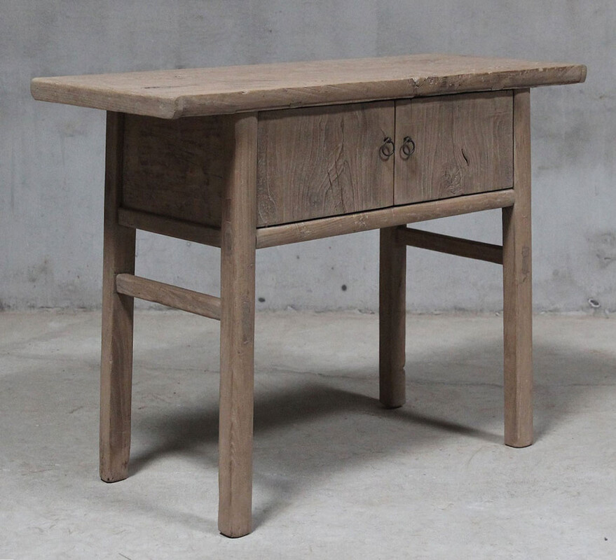 L431, Side table with 2 doors