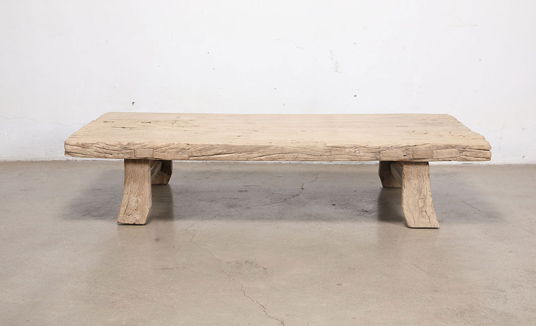 L462, Wooden coffee table 
