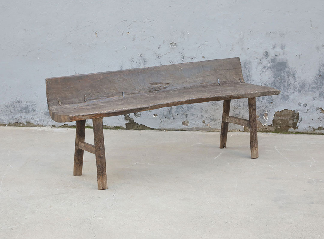 L485, Wooden bench 