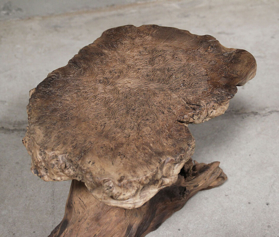 L489, Organic side table