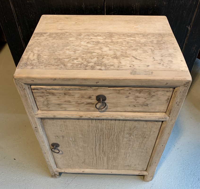 NK 112, Bedsidetable with 1 drawer and door