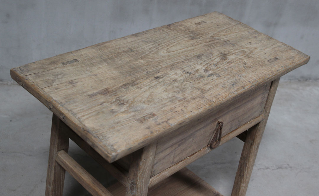 R391, Side table with drawer