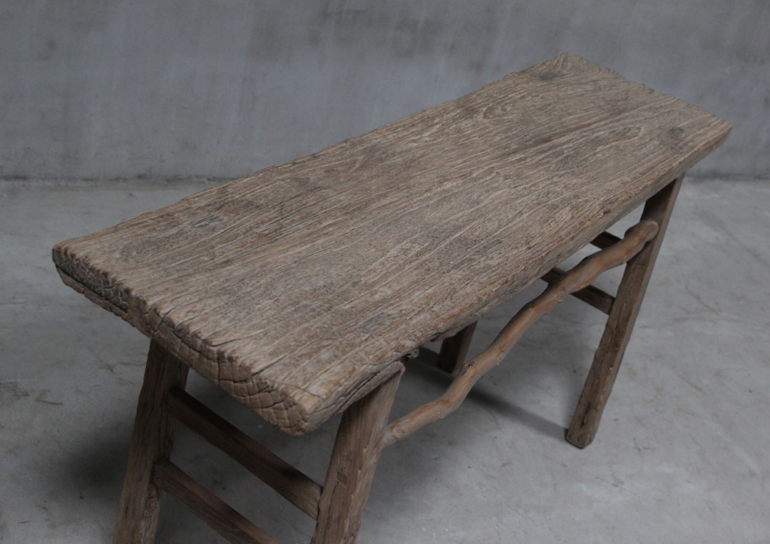 R401, Wooden side table 