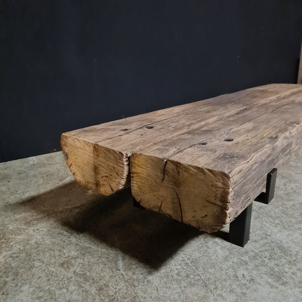 binnenvallen Modieus bros Stoere salontafel, Salontafel van balken, Salontafel met zwart st - Kleine tafels, bijzettafels en salontafels - Antieke tafels, tafels van oud hout. landelijke tafels. - De Jong Interieur binnenvallen Modieus bros Stoere salontafel, Salontafel van balken, Salontafel met zwart st - Kleine tafels, bijzettafels en salontafels - Antieke tafels, tafels van oud hout. landelijke tafels. - De Jong Interieur
