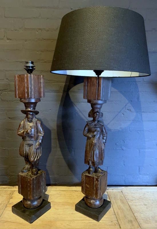 postkantoor Ik geloof erven Lampen gemaakt van antieke handgesneden tafelpoten. - Tafellampen -  verlichting, terracotta lampen, potlampen, pot, lamp - De Jong Interieur