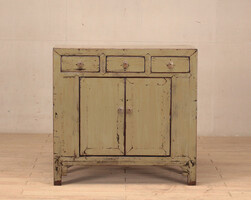 U022, Small green cabinet 