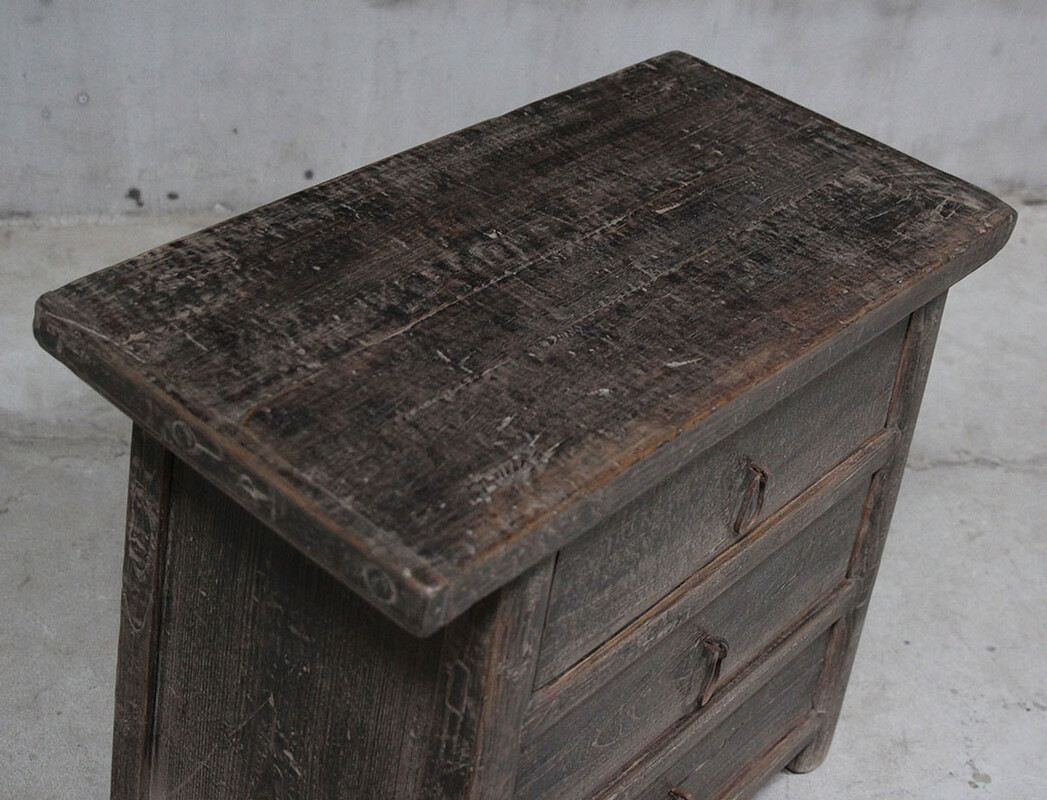 U291, Cabinet with 3 drawers