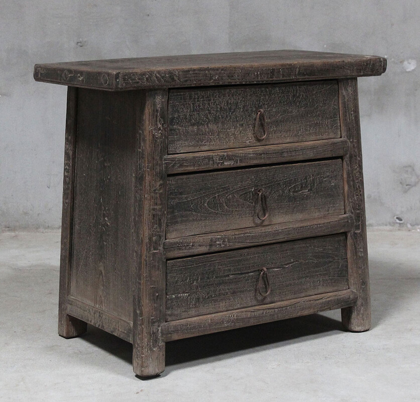 U291, Cabinet with 3 drawers