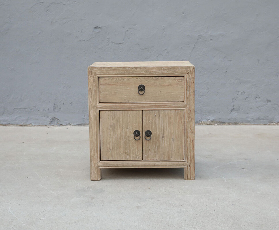 VM329, Bedside table