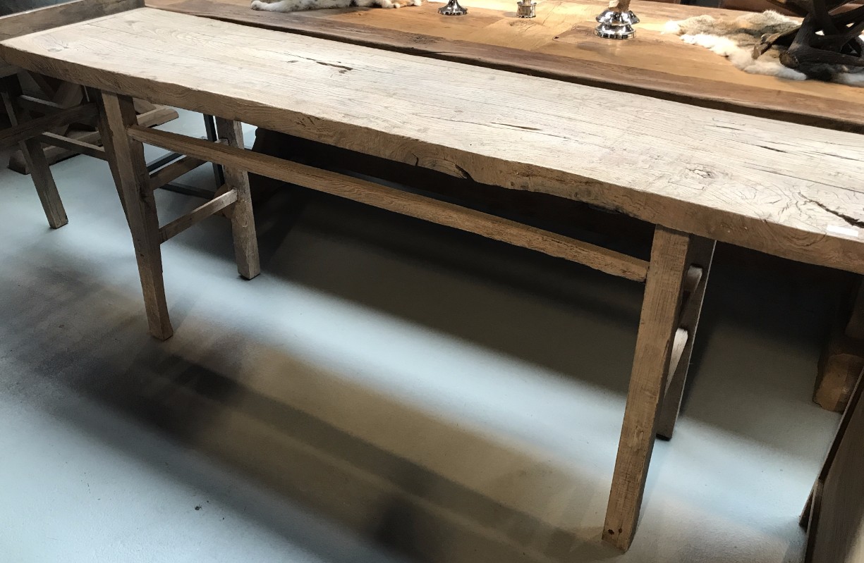 baard kapitalisme Pompeii Landelijke oude sidetable. Sidetable oud hout, houten meubels - Sidetables  - landelijke meubels, Meubels voor landelijke inrichting, - De Jong  Interieur